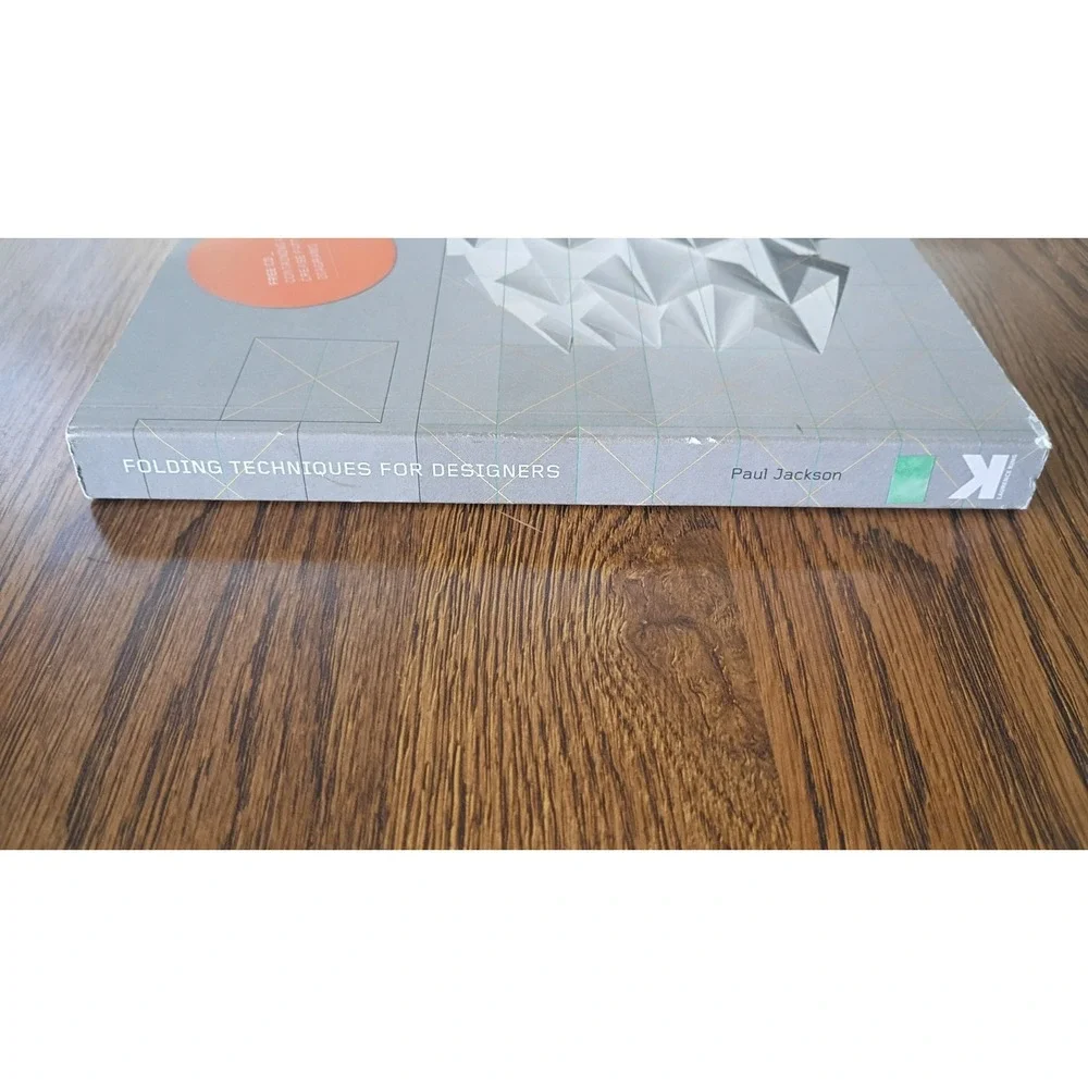 Folding Techniques for Designers: From Sheet to Form by Paul Jackson (with CD)
